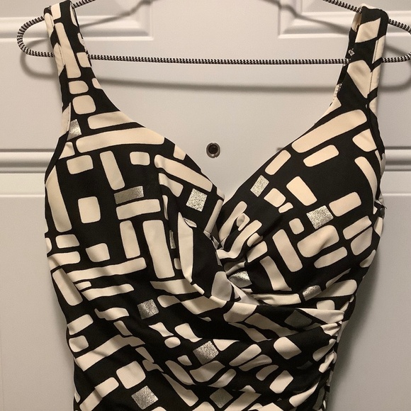 Miraclesuit Geometric Estilo Tummy Control Swimsuit Retro Pinup *See Flaw* - Picture 2 of 16